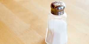 Makan Terlalu Banyak Garam Dapat Memperlemah Imunitas, Kenapa?