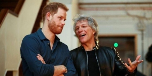 Kolaborasi dengan Bon Jovi, Pangeran Harry Rilis lagu ‘Unbroken’