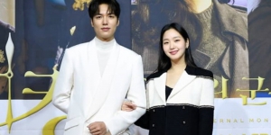 Intip Kedekatan Lee Min Hoo dan Kin Go Eun di Konferensi Pers 'The King: Eternal Monarch'