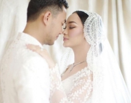 Sweet Banget, Zaskia Gotik Rayakan Ulang Tahun ke-28 Bareng Suami