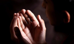 Doa Memohon Kemudahan Saat Menghadapi Kesulitan Hidup