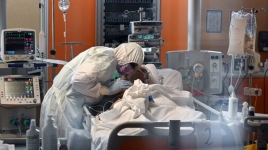 Bikin Nangis, Perawat AS Ini Ceritakan Hal Pilu Berpuasa di Momen Pandemi Corona