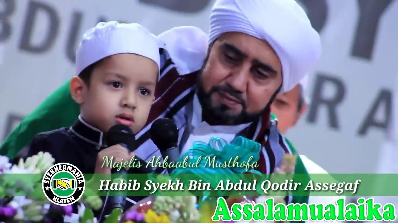 Cinta Banget sama Alquran, 8 Potret Muhammad Hadi yang Juga Cucu Habib Syech Assegaf