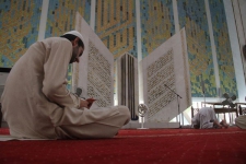 Simak Yuk, Ini Cara Meraih Malam Lailatul Qadar Tanpa Perlu Itikaf di Masjid