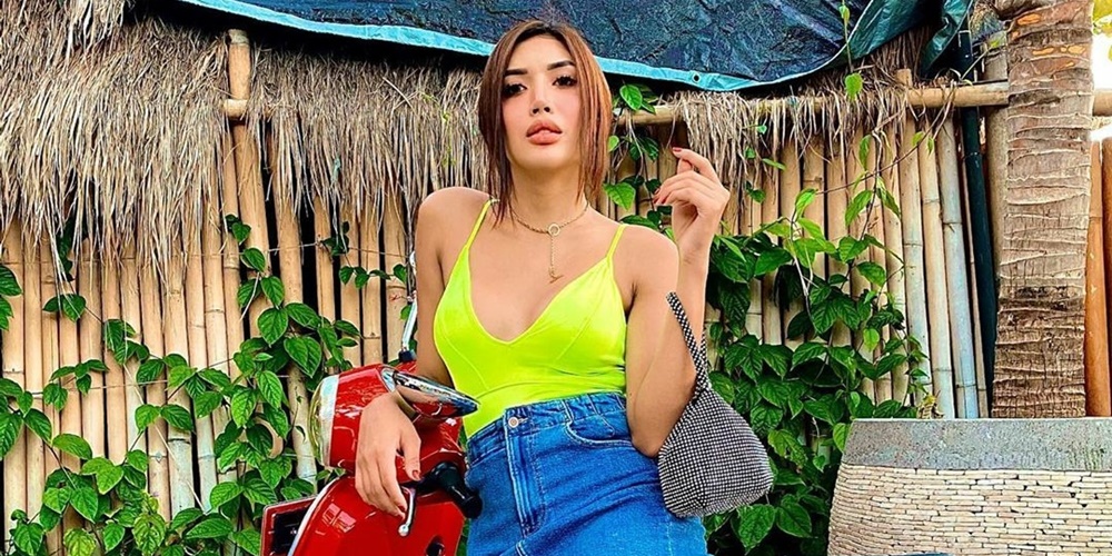 Duh, Millendaru Posting Foto Pakai Bikini di Momen Lebaran, Netizen Auto Ngoceh Gaes