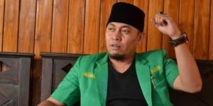 Biodata Ujang Bustomi, Sosok Sakti dari Padepokan Anti Galau yang Kalahkan Banyak Dukun