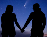Viral, Seorang Pria Melamar Kekasihnya di Bawah Bintang Jatuh, Uwu Banget Gaes 