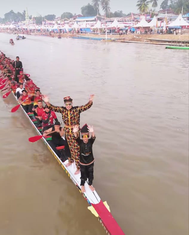 Aisar Khaled Ikut Pacu Jalur di Riau, Tampil dengan Tarian Aura Farming yang Mendunia