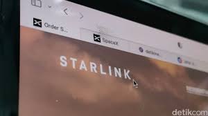 Aktivis Iran Mendesak Pemerintah AS Mengaktifkan Akses Starlink