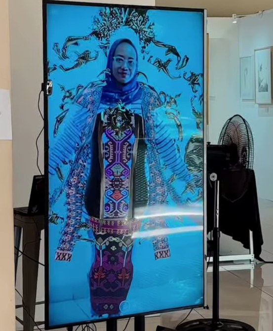 ART SURA 2025 Hadirkan Pengalaman Digital Fashion Berbasis Augmented Reality