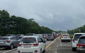 Arus Balik Lebaran Meningkat, 186 Ribu Kendaraan Masuk Tol Arah Jabodetabek