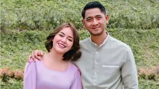 Arya Saloka Ungkap Statusnya dengan Amanda Manopo