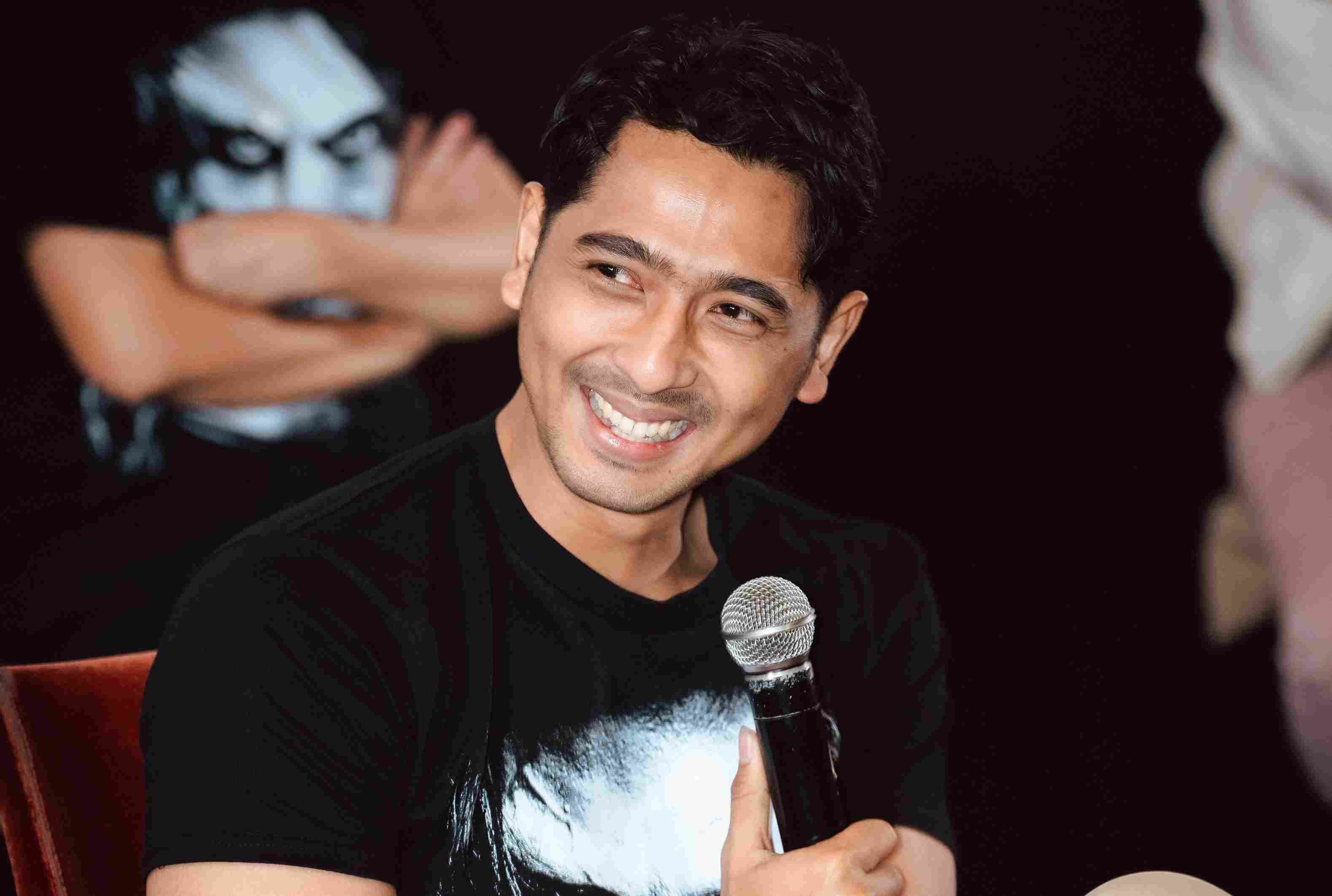 Debut Akting Horor, Arya Saloka Harapkan Film 'Lembayung' Disukai Masyakarat