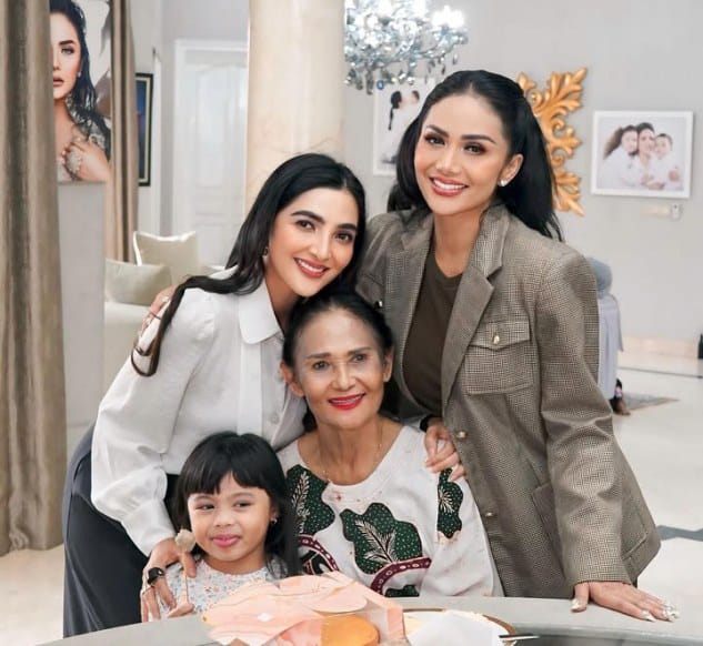 Unggahan Ashanty Jadi Sorotan, Puji Krisdayanti Tak Pernah Lelah Berkarya