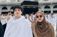 Atta Halilintar dan Aurel Hermansyah Rayakan Lebaran di Arab Saudi 