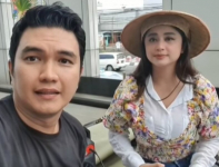 Aldi Taher Promosi Burger Nyeleneh, Dewi Perssik Santai Namanya Ikut Terseret