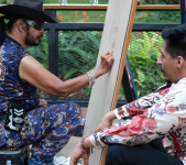Bill Mohdor Hadir di Art Sura 2025, Wajahnya Jadi Objek Live Painting