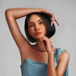 Mengenal Cahaya Gram, Figur Virtual dengan Konten Puisi dan Gaya Fashion