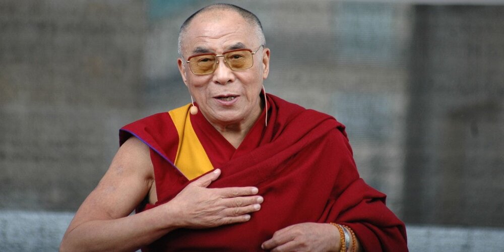 Biodata dan Profil Tenzin Gyatso aka Dalai Lama: Umur, Agama dan Asal, Biksu Viral yang Mencium Bibir Anak Laki-Laki