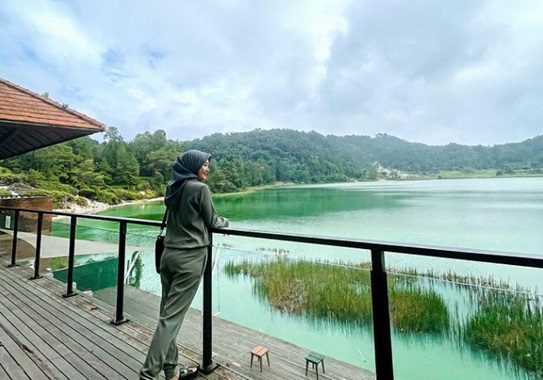 Penuh Pemandangan Hijau, Wisata Danau Linow di Tomohon Pas Jadi Obat Healing 