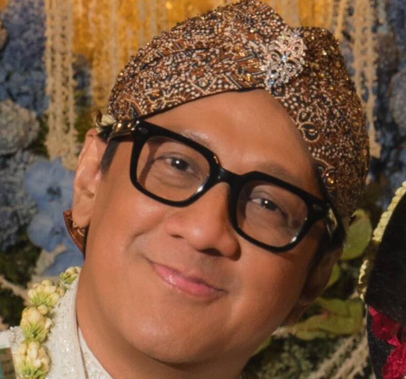 “Doakan Papa Tetap Sehat,” Pesan Andre Taulany untuk Ketiga Anaknya di Hari Pernikahan