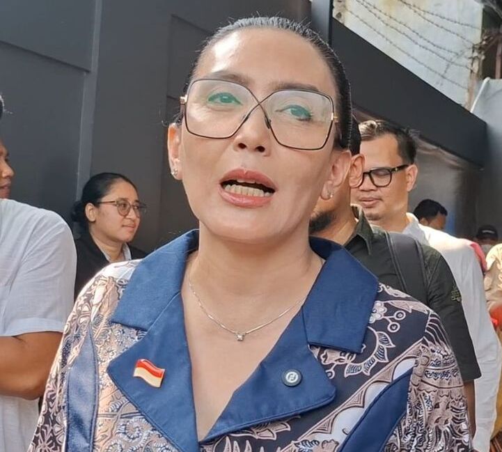 Rieke Diah Pitaloka Kawal Sidang PK Nikita Mirzani, Soroti Kejanggalan Proses Hukum