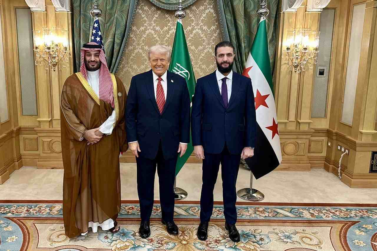 Canda Parfum dan Istri Warnai Pertemuan Trump dan Presiden Suriah di Gedung Putih