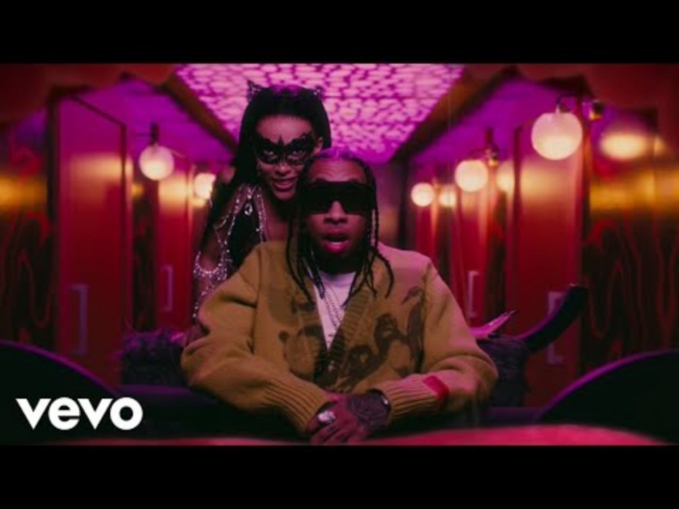 Download Lagu Tyga Feat. Doja Cat - Freaky Deaky, Lengkap Lirik dan Video Klip