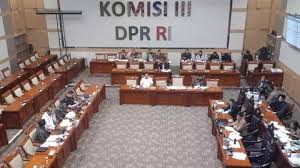 Revisi KUHAP Disahkan DPR, Aturan Baru Fokus pada HAM dan Keadilan Restoratif