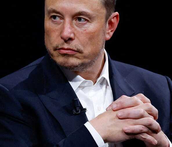 Elon Musk Tak Lagi Jadi Triliuner, Kekayaannya Susut Setelah Saham SpaceX Terkoreksi