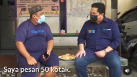 Erick Thohir Kunjungi Penjual Pisang Goreng Terdampak Covid-19, Ternyata Fans Didi Kempot
