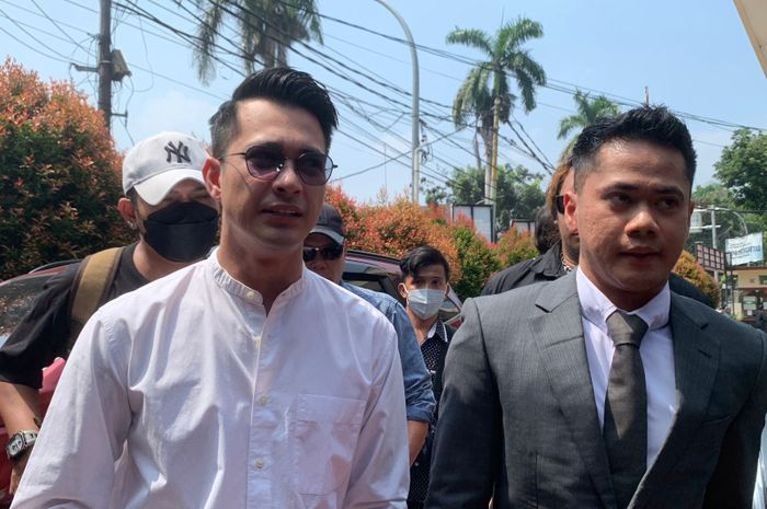 Utamakan Damai, Eza Gionino Hadapi Sidang Cerai