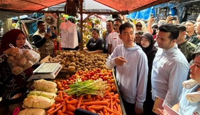 Gibran Rakabuming Kunjungi Pasar Pandansari, Balikpapan