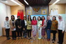 Gelar FGD, Grace Natalie Serap Aspirasi Delapan Perempuan Lintas Agama