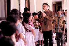 Gusti Bhre Ajak Siswa SD Belajar Seni Budaya ke Mangkunegaran