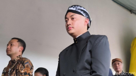 Gusti Purboyo Resmi Membacakan Ikrar sebagai Paku Buwono XIV di Keraton Surakarta