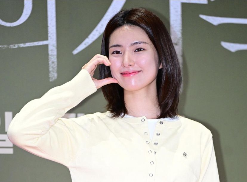 Kontroversi Latar Belakang Keluarga Berujung Sorotan Karier, Ha Young Tak Lanjut di The Tr