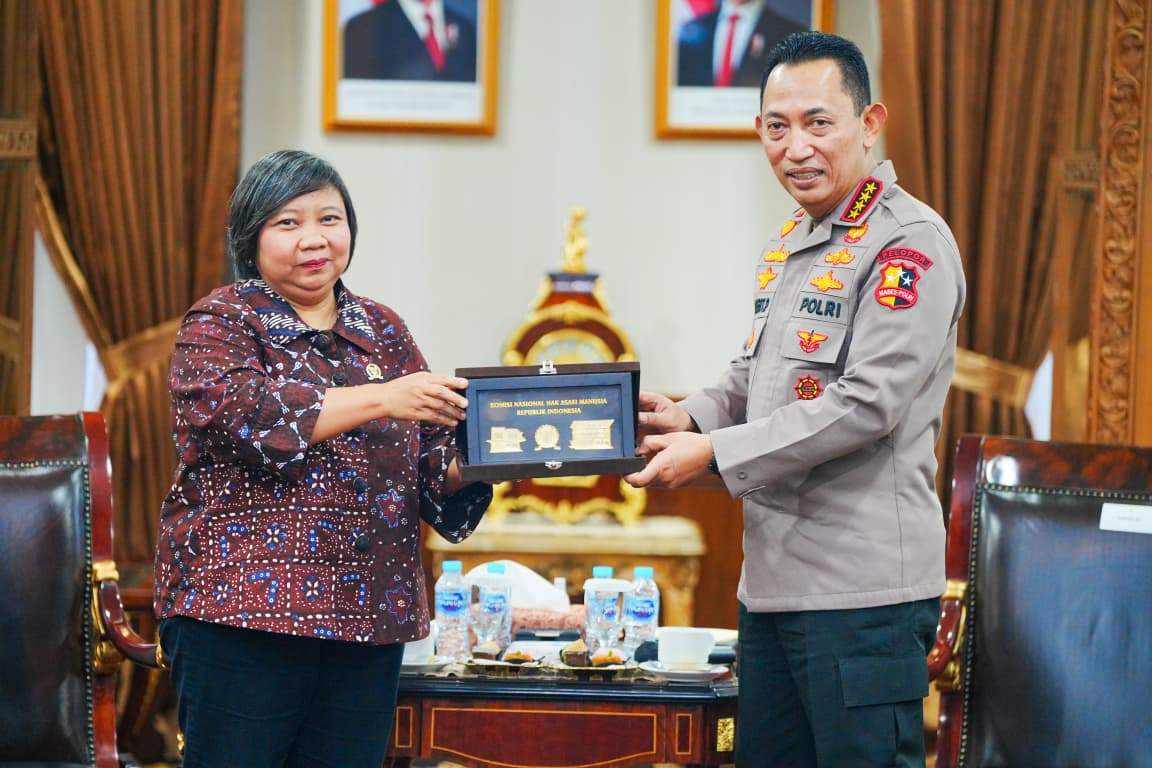 Kapolri Ajak Komnas HAM Perkuat Pengawasan Pengamanan Unjuk Rasa