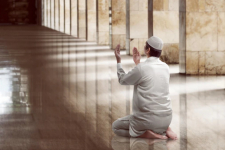 Bacaan Doa Ramadan 2022/ 1443 H Hari Ke 8, Lengkap Arab, Latin, dan Artinya