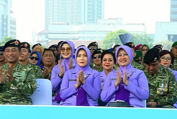 Presiden Prabowo Ucapkan Terima Kasih untuk Istri Prajurit TNI telah Setia dan Tabah