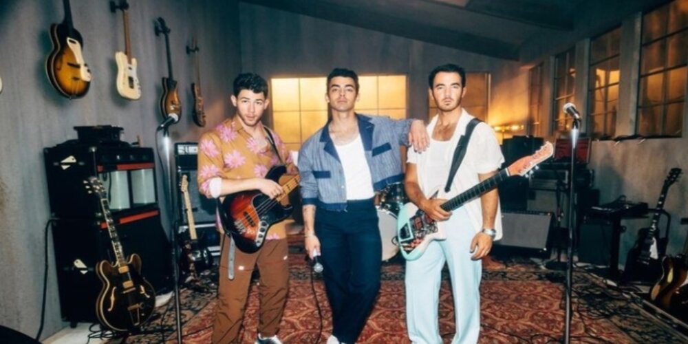 Download MP3 Lagu Jonas Brothers - Who's In Your Head, Lengkap Lirik dan Video Klip