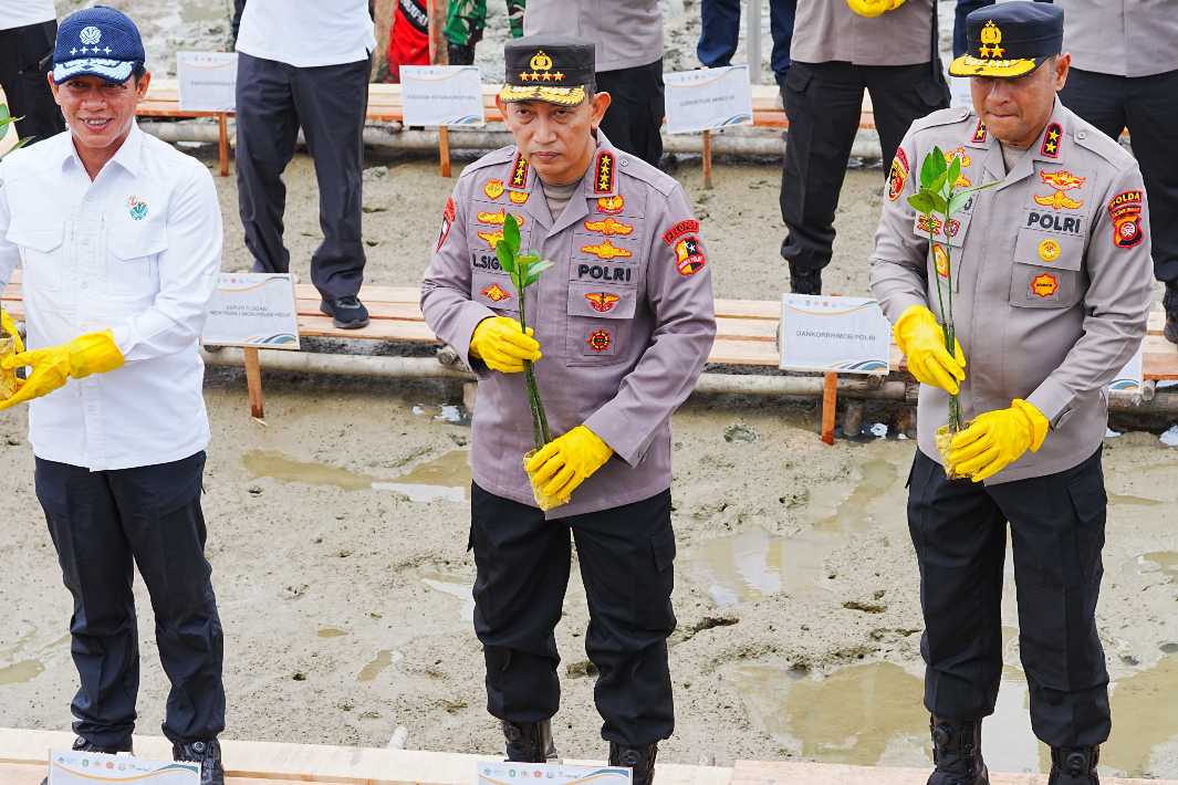 Kapolri Apresiasi Masyarakat Mempawah, Ajak Jaga Alam untuk Generasi Penerus