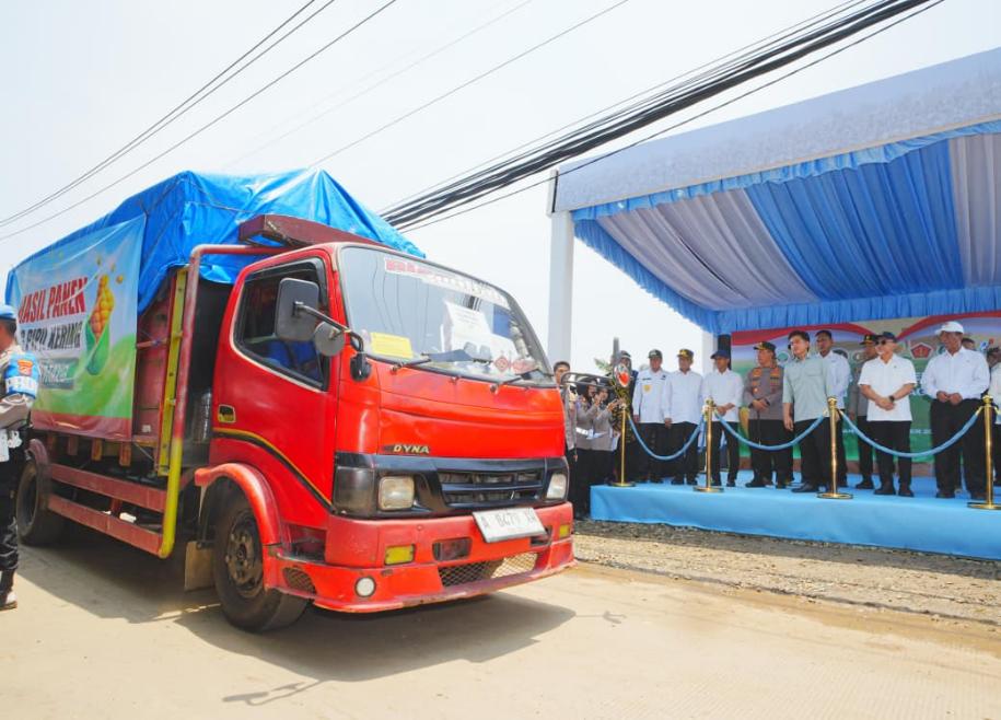 Wapres dan Kapolri Salurkan 1.268 Ton Jagung ke Bulog untuk Perkuat Ketahanan Pangan