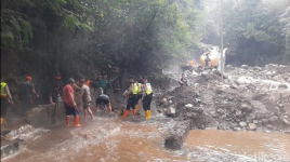 Wisata Guci di Tegal Kembali Diterjang Banjir, Kolam Rusak dan Jembatan Terputus