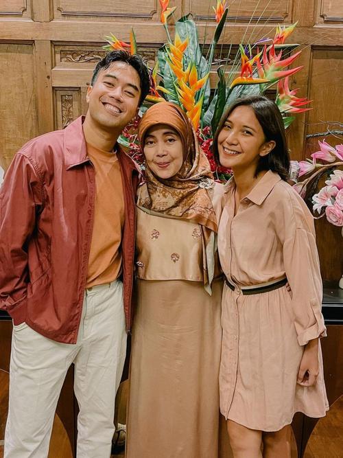 Ibunda Vidi Aldiano Sebut Sheila Dara Sosok Luar Biasa