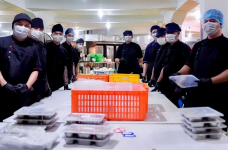 Dibalik Jeruji: Napi Lapas Sukamiskin Dilibatkan Aktif di Dapur MBG