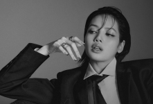 Pisah dari YG Ent, Lisa BLACKPINK Umumkan Label Miliknya ‘LLOUD’