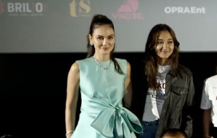 Luna Maya Jadi Sutradara di CKCKCK (First Series)