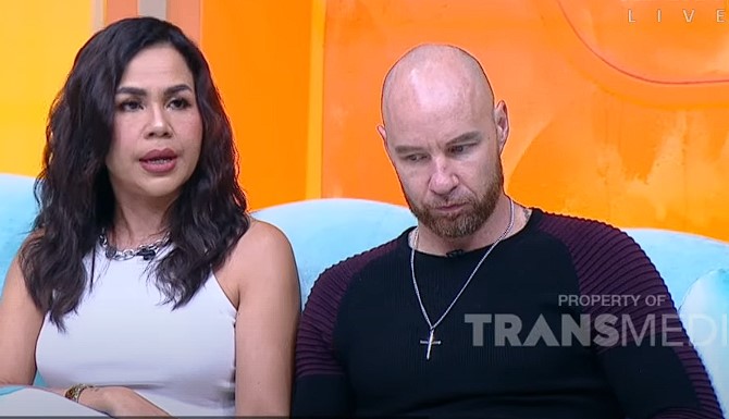 Melaney Ricardo Akui Sempat Ingin Bercerai dengan Tyson Lynch