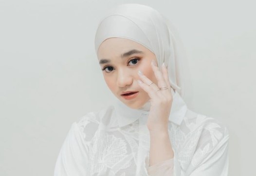 Rilis Single 'Terpatah Terluka', Nabila Taqqiyah Ajak Pendengar Galau Bareng